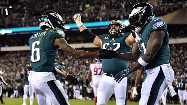 eagles smith kelce brown